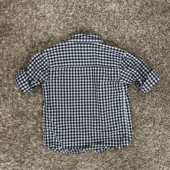 Four Toddler Boys Button-up Shirts - Picture 11 of 13